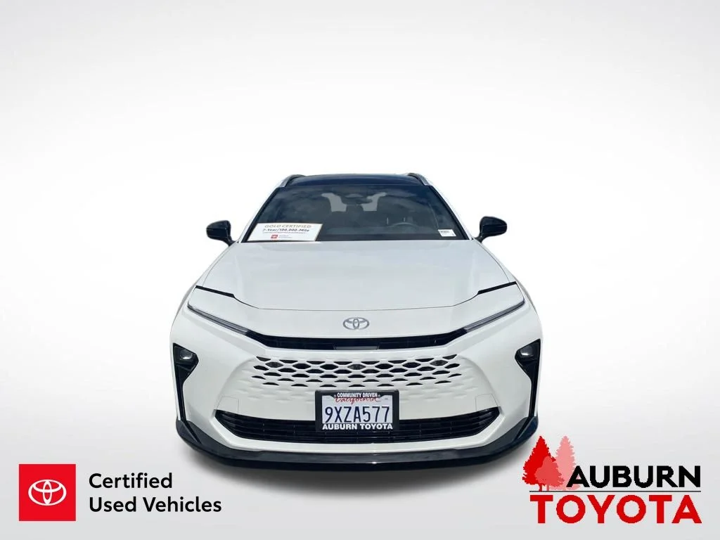 Certified Used 2026 Oxygen White Toyota Limited image 25