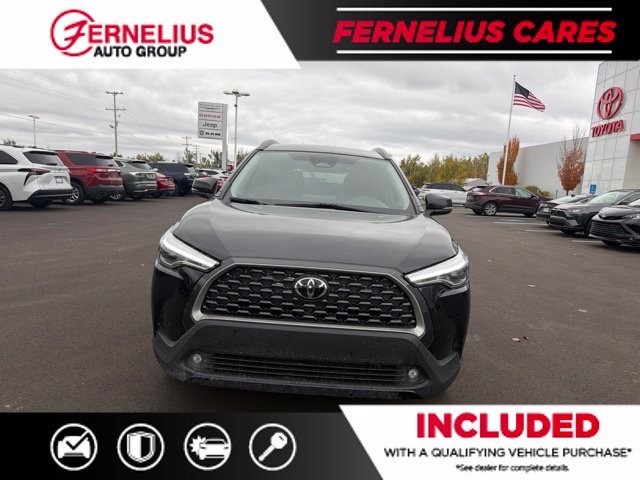 Used 2023 Black Toyota XLE image 7