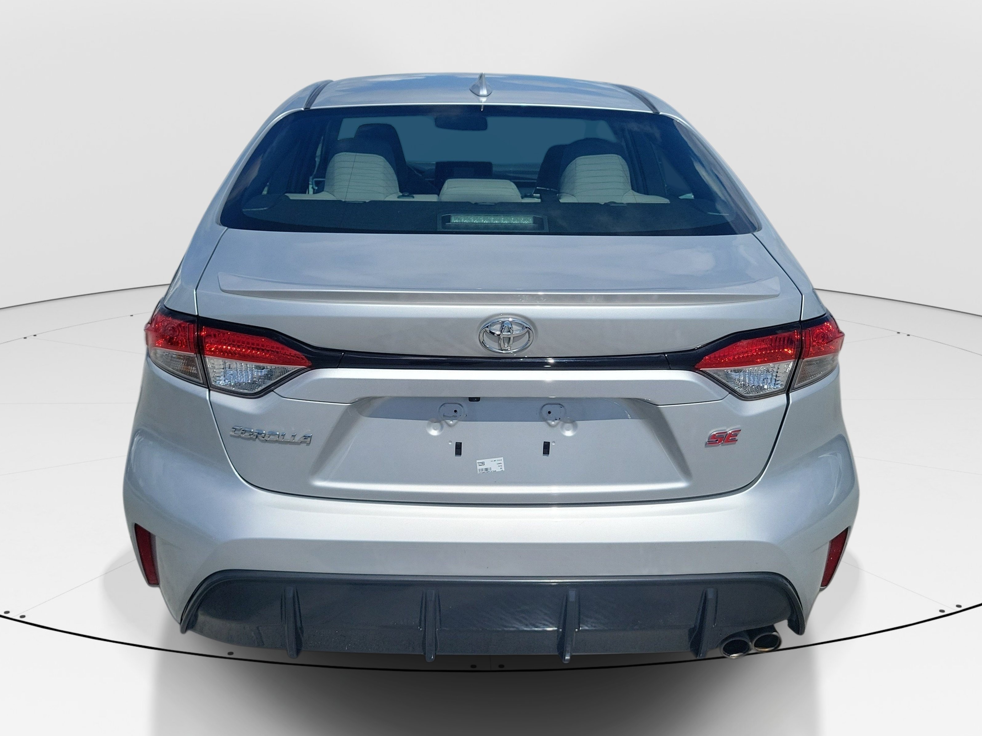 Used 2023 Classic Silver Metallic Toyota SE image 5