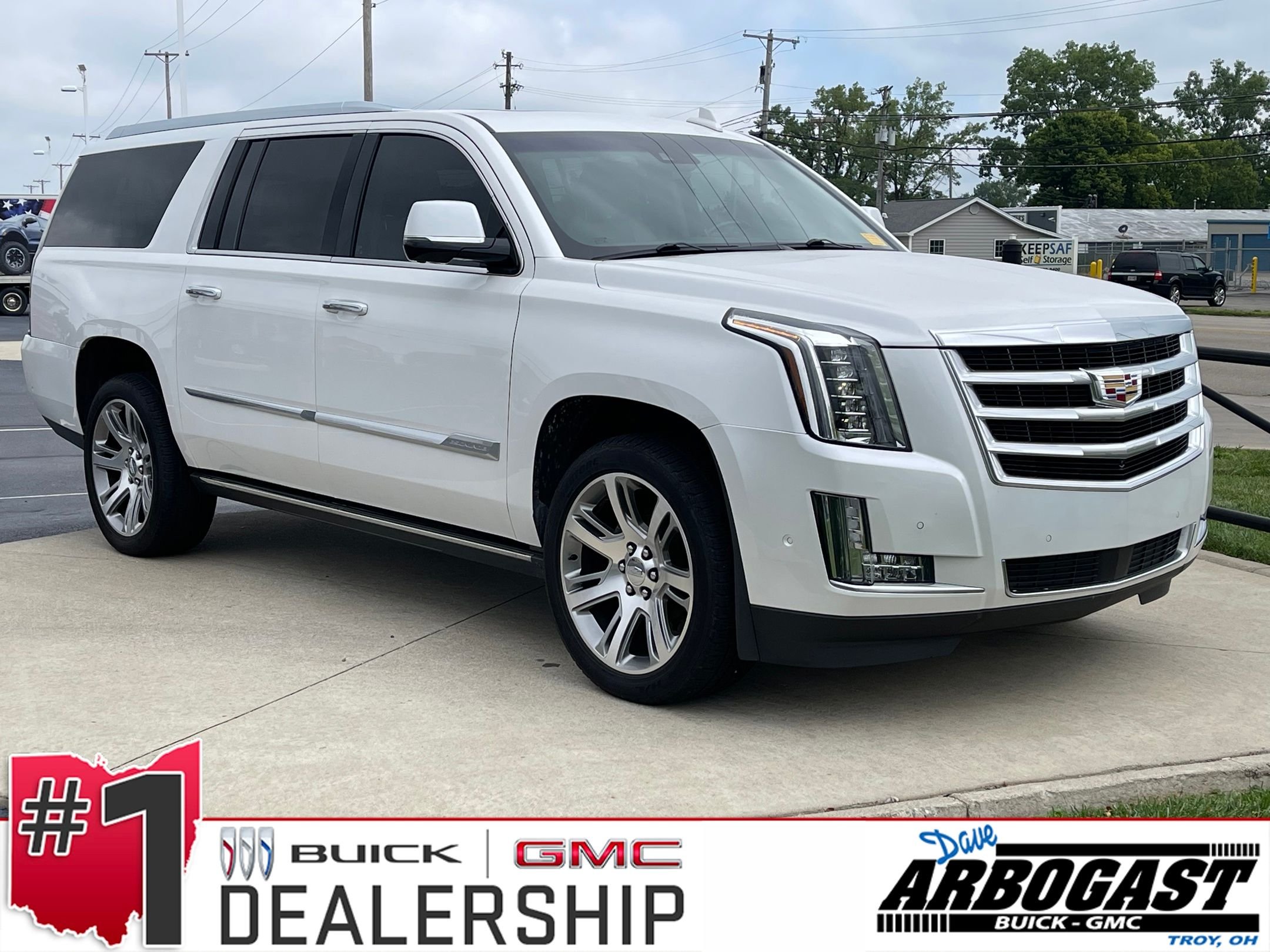 Used 2018 Crystal White Tricoat Cadillac Premium image 1