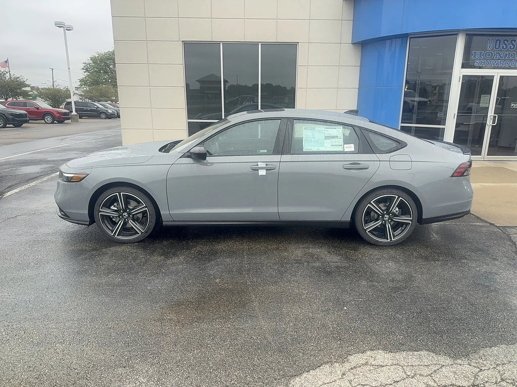 2026 Honda Accord Hybrid Sport, photo 8 of 12