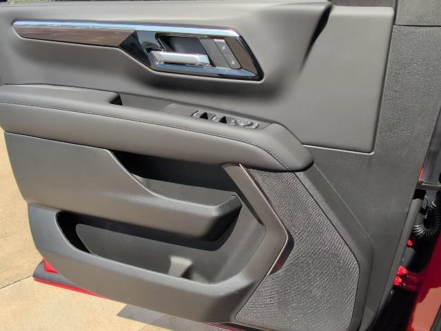 2026 Chevrolet Suburban LS - Photo 14