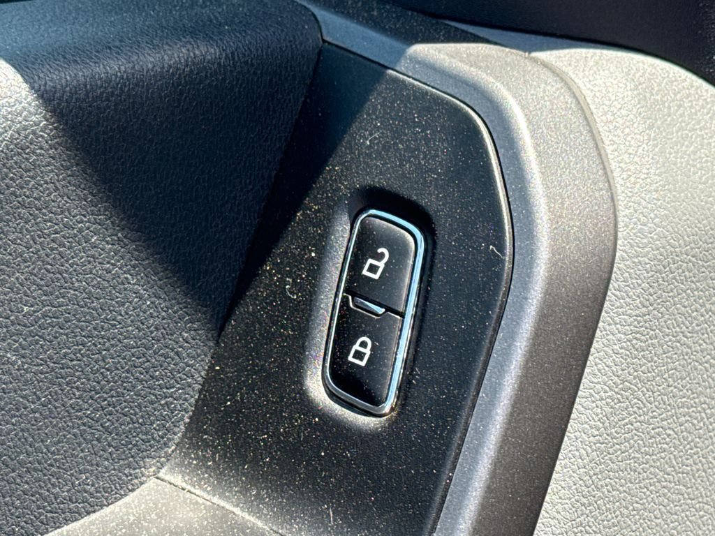 Used 2025 White Ford XLT image 18