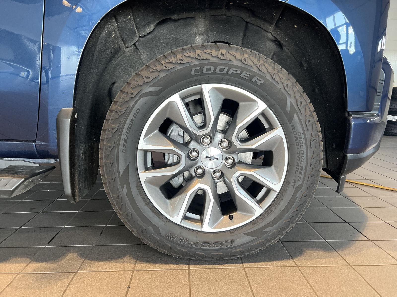 Used 2021 Northsky Blue Metallic Chevrolet RST image 12