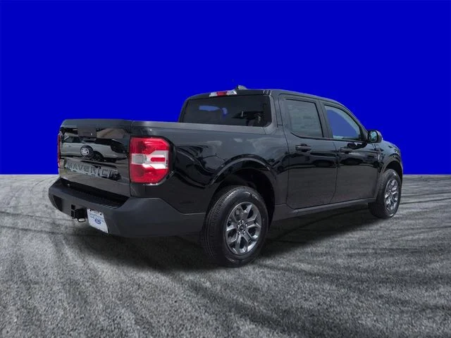 New 2026 Shadow Black Ford XLT image 4
