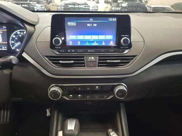 Used 2023 Silver Nissan 2.5 S image 5