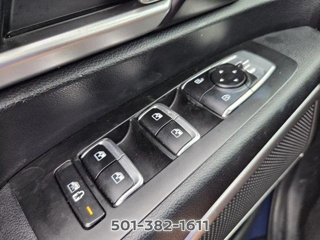 Used 2025 Black Kia S image 31