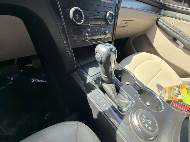 Used 2019 Red Ford XLT image 19