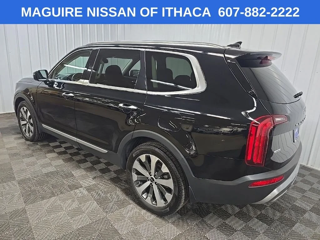 Used 2022  Kia SX image 9