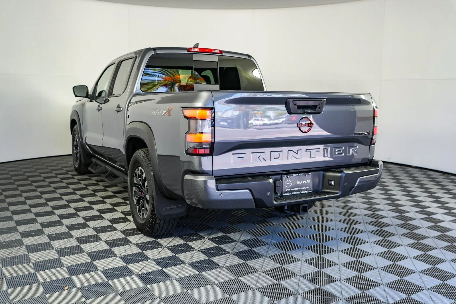 Used 2024 Gray Nissan PRO-X image 6