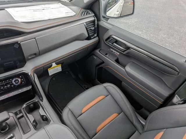 New 2026 Summit White GMC AT4 image 17