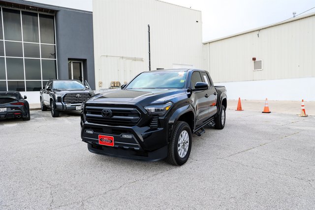 2025 Toyota Tacoma 4WD SR5
