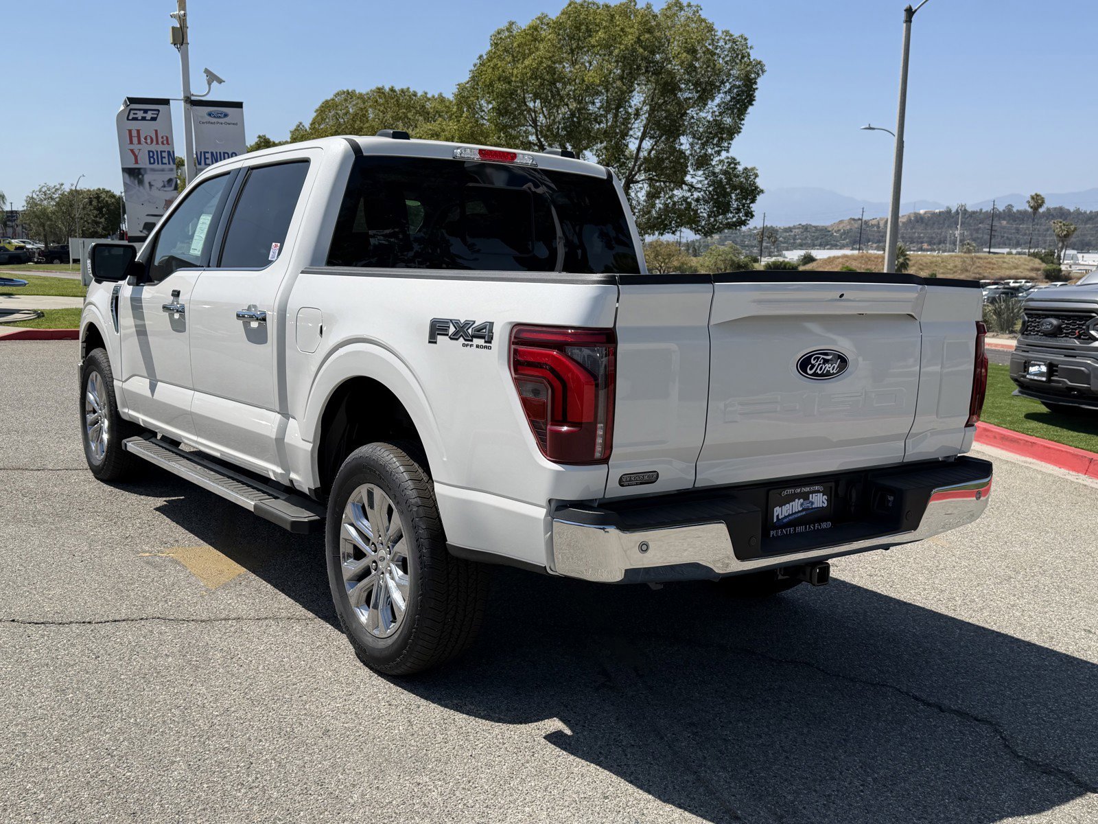 New 2025 Star White Metallic Tri-Coat Ford Lariat® image 4