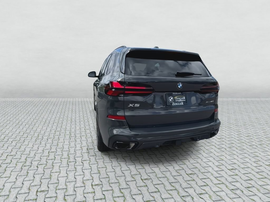 New 2026 Dravit Grey Metallic BMW xDrive40i image 7