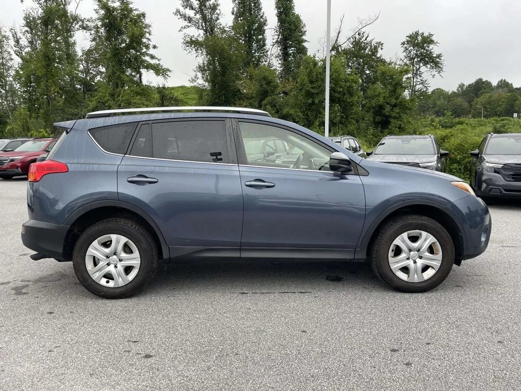 Used 2014 Shoreline Blue Pearl Toyota LE image 32