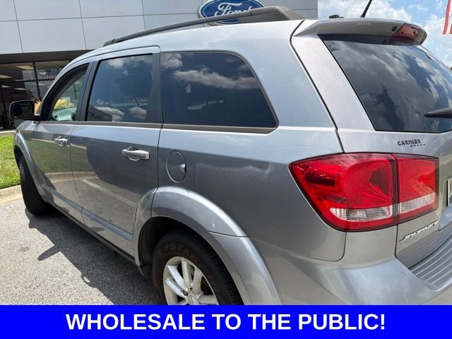 Used 2016 Silver Dodge SXT image 7