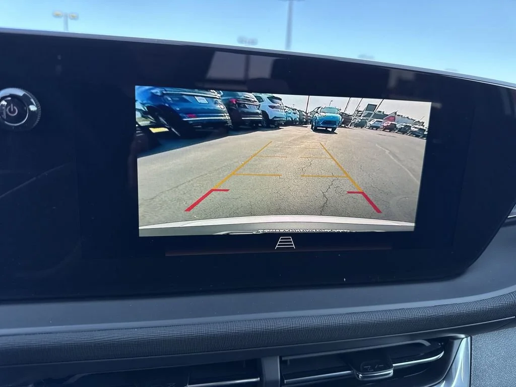 New 2026 Summit White Buick Preferred image 17