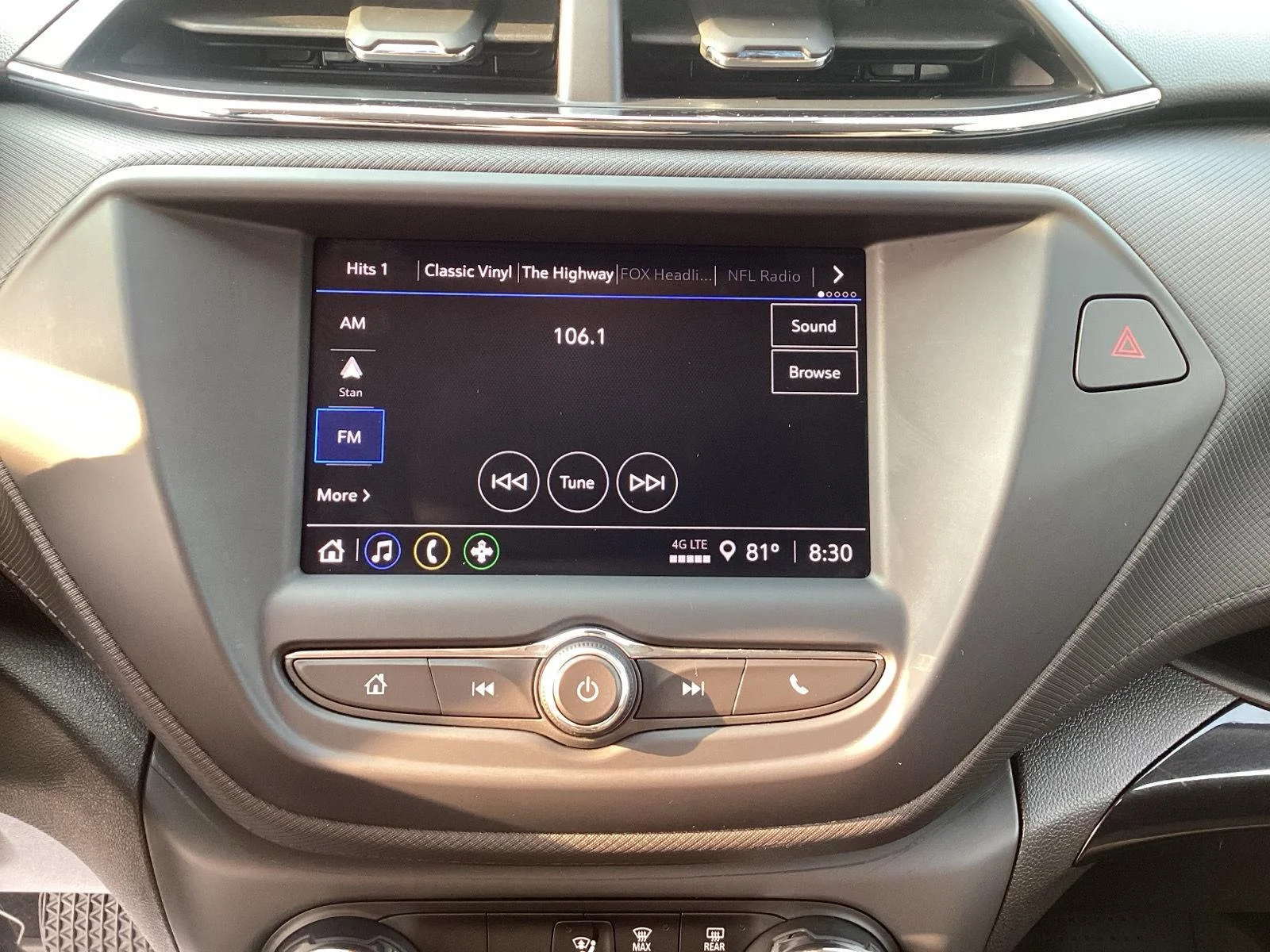 Used 2022 Summit White Chevrolet LS image 17