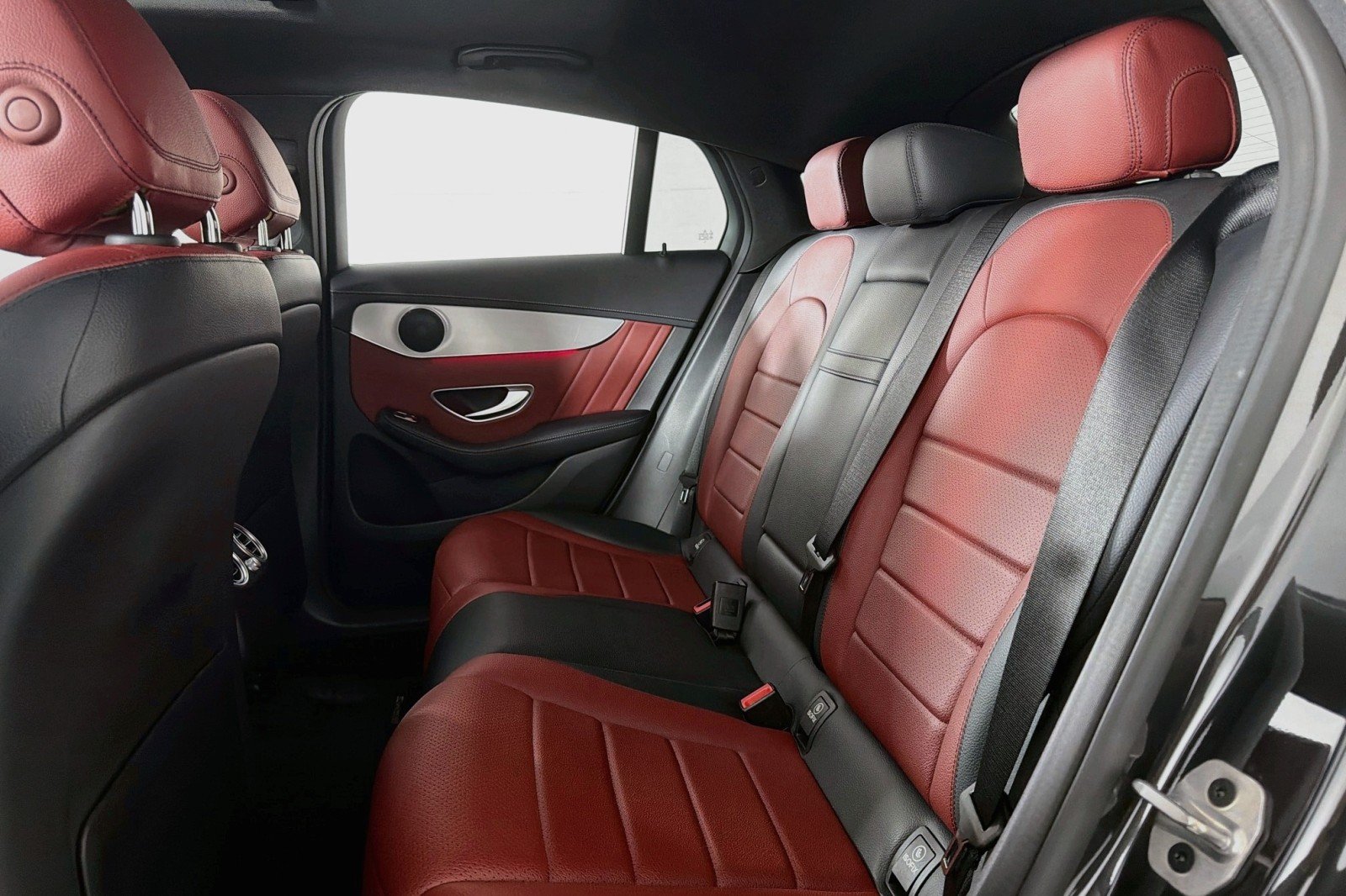Certified Used 2023 Graphite Grey Metallic Mercedes-Benz 300 image 9