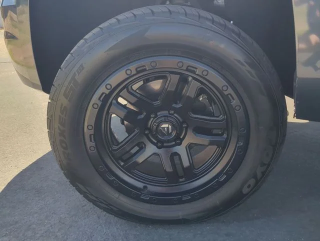 Used 2019 Gray Chevrolet LT image 26