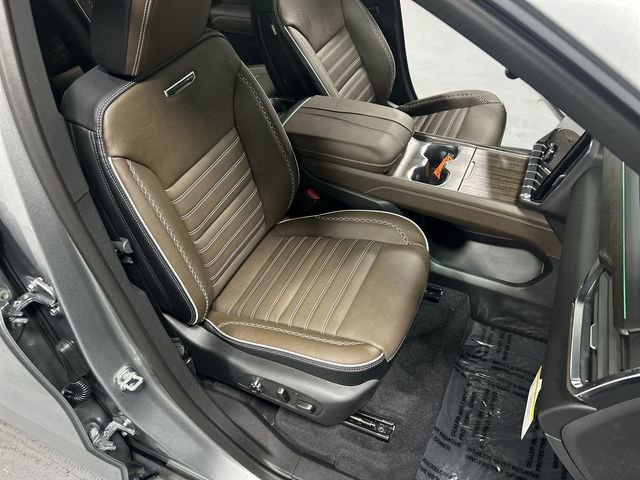 2026 GMC Acadia Denali Ultimate - Photo 25