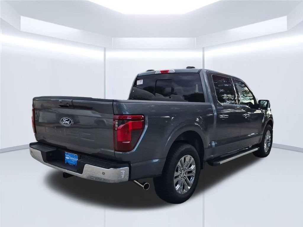 New 2026 Carbonized Gray Metallic Ford XLT image 7