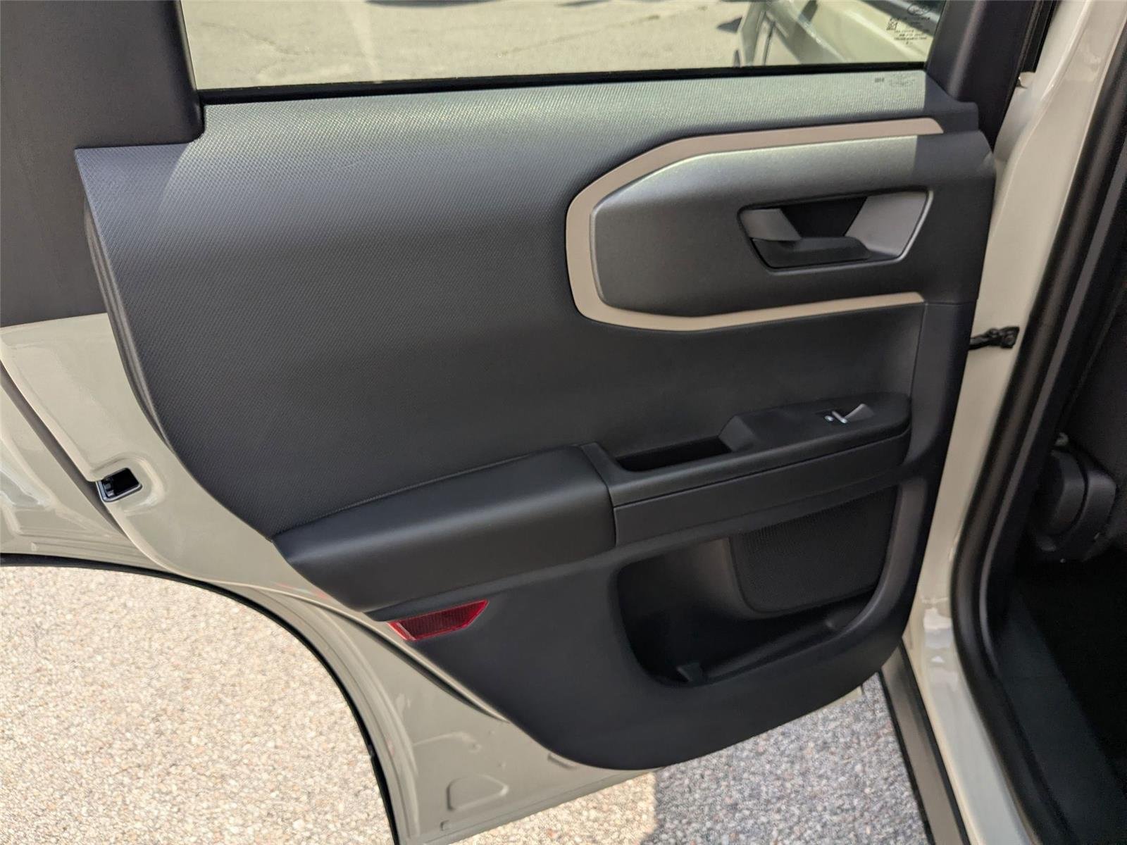New 2025 Desert Sand Ford Big Bend image 28