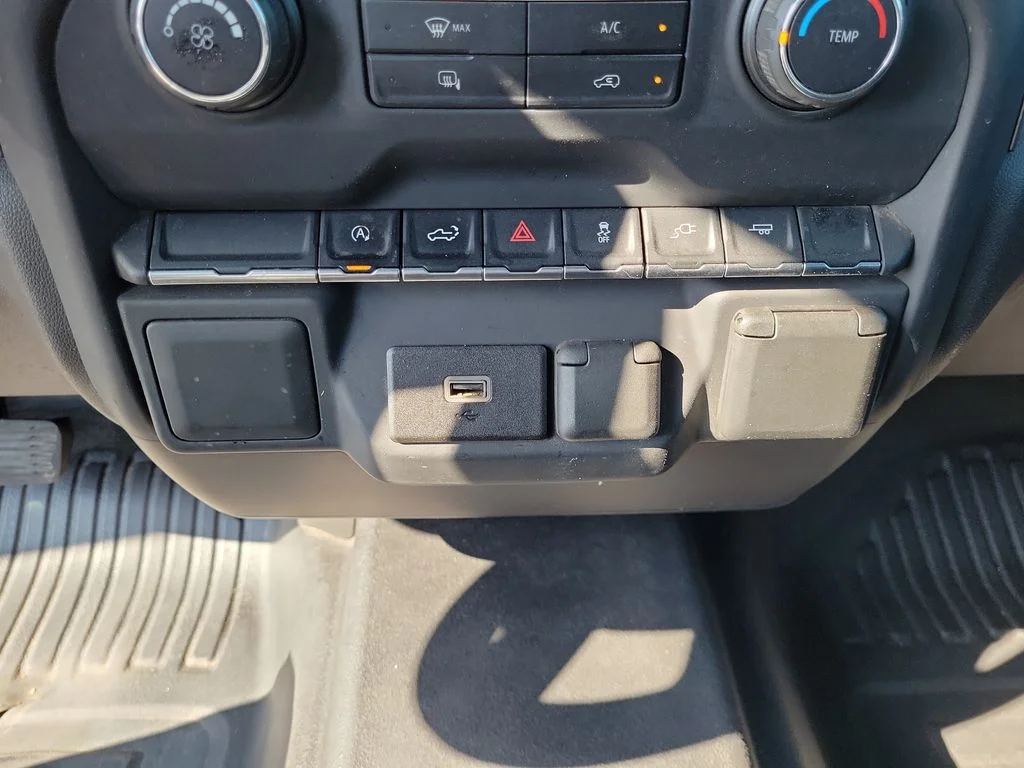 Used 2020 Northsky Blue Metallic Chevrolet WT image 34