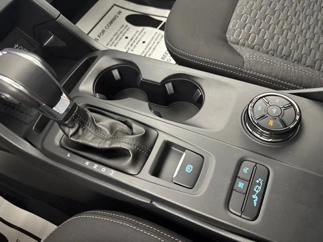 New 2026 Oxford White Ford XLT image 15