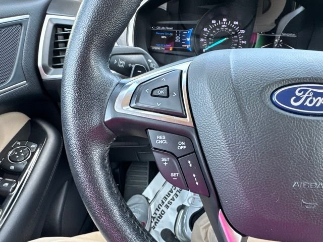 Used 2018 White Ford SEL image 24