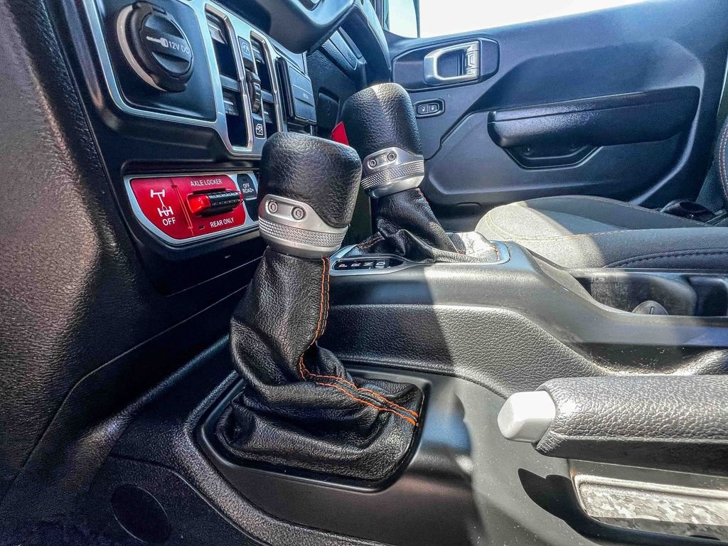 Used 2021 Green Jeep Mojave image 18