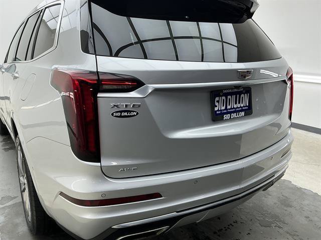 Used 2020 Radiant Silver Metallic Cadillac AWD Premium Luxury image 21
