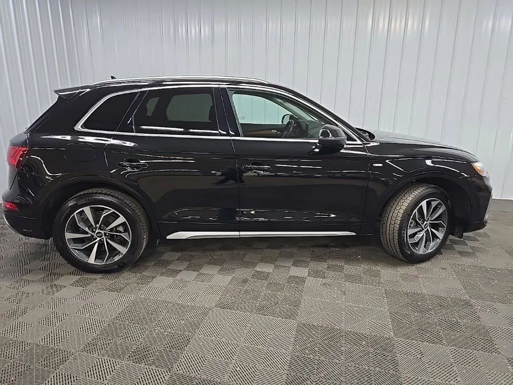 Used 2023 Black Audi 45 S line Premium image 2