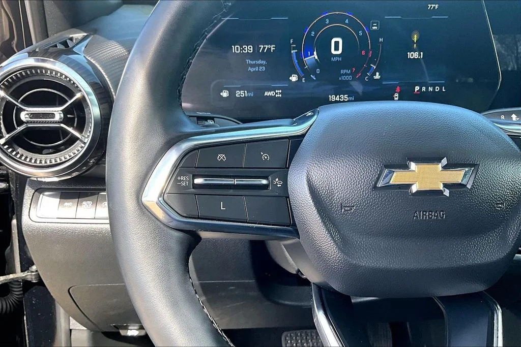 2025 Chevrolet Equinox LT - Photo 14