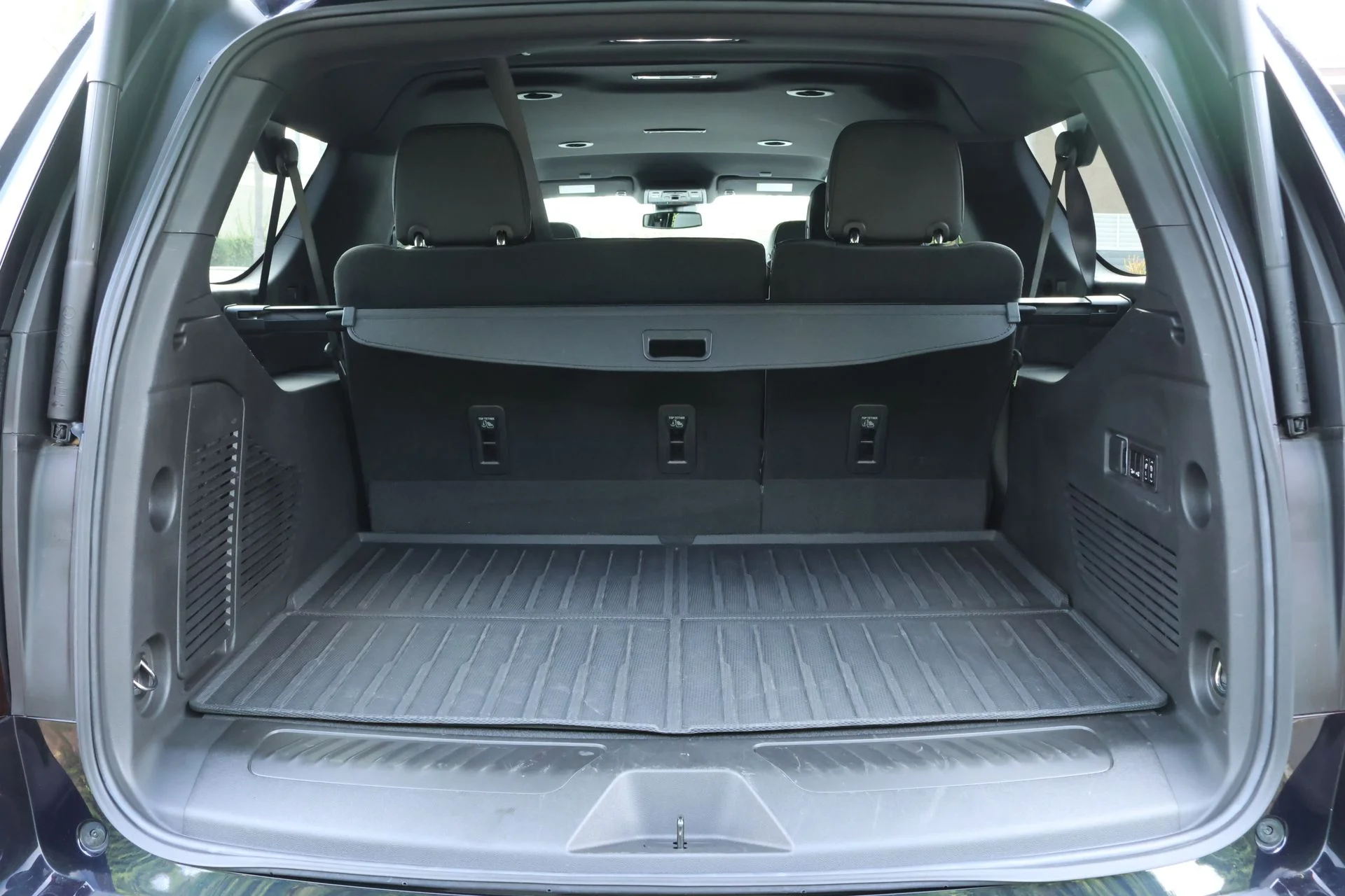 Used 2023 Blue GMC SLT image 26