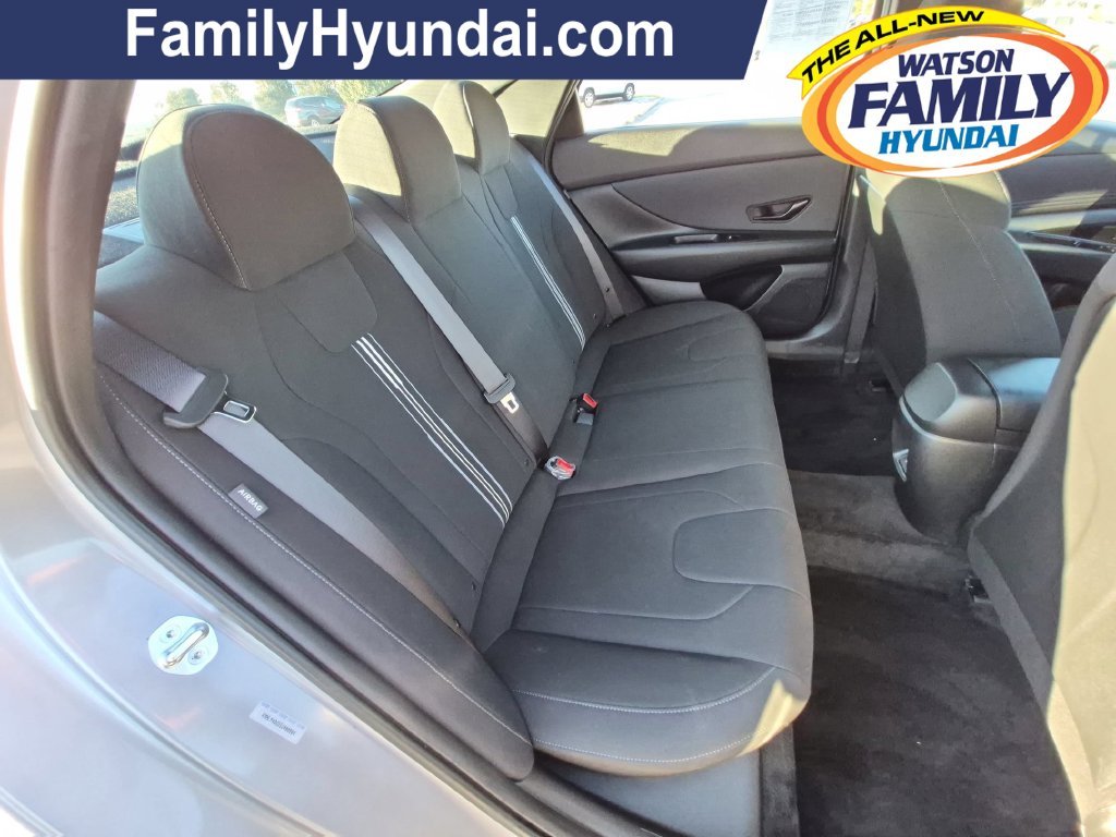 Certified Used 2025  Hyundai SEL Sport image 25