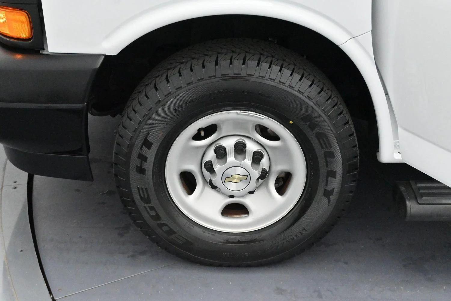 Used 2023 Summit White Chevrolet WT image 30