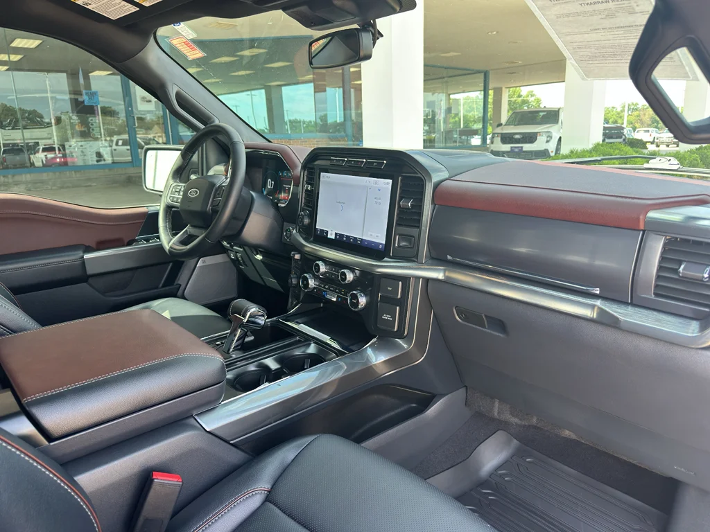 Used 2023 Carbonized Gray Metallic Ford Lariat image 34