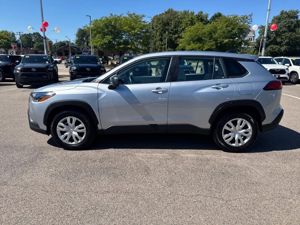 Used 2024 Silver Toyota L image 4