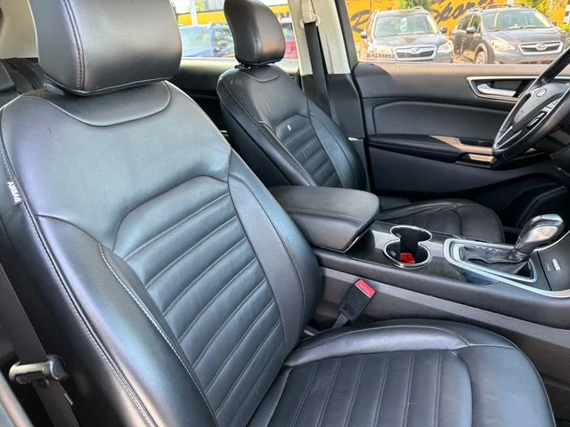 Used 2017 Gray Ford SEL image 25