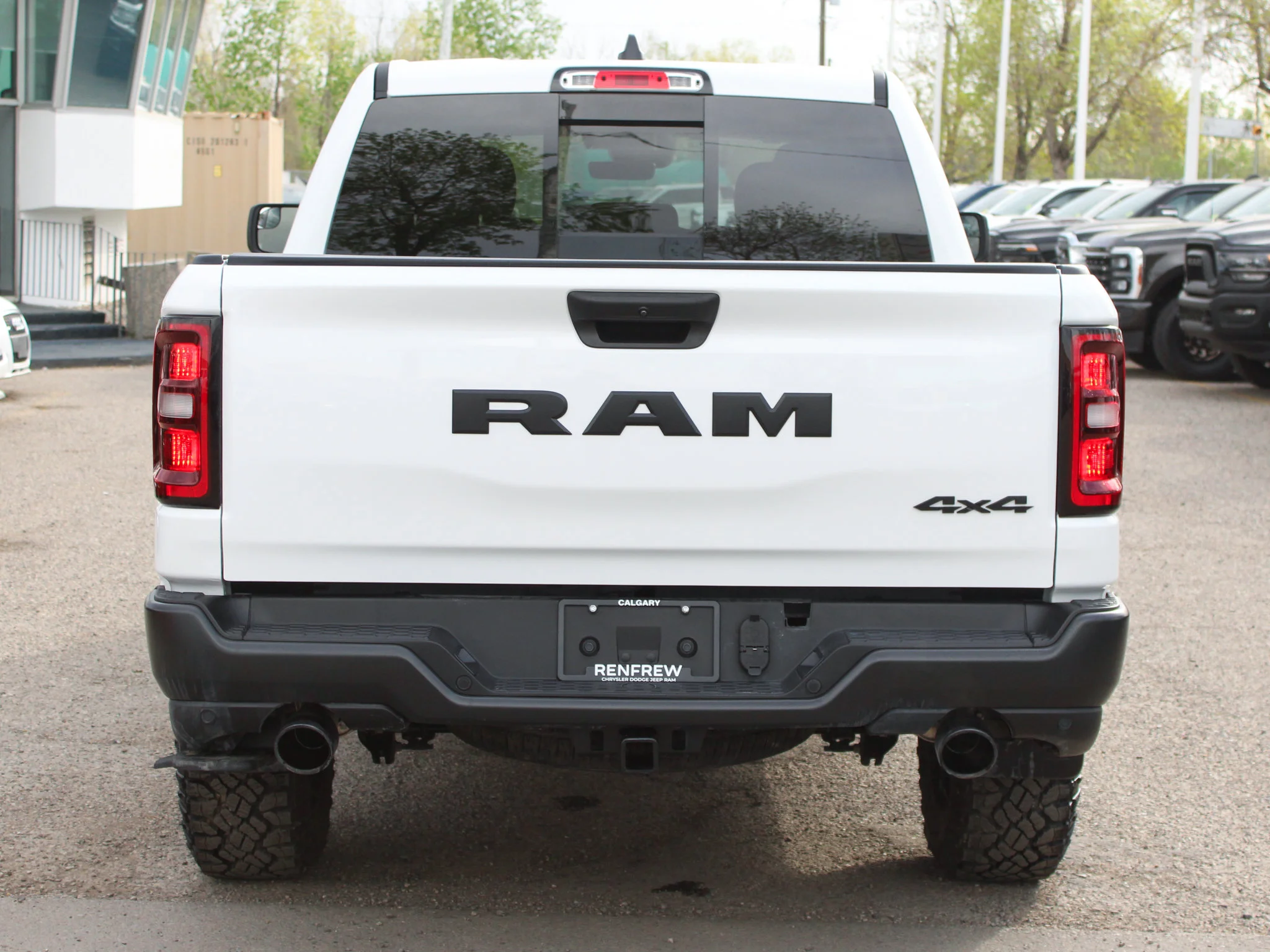 Certified Used 2026 White RAM Warlock * Twin-Turbo | Adaptive Cruise | Apple CarPlay | Bed Utility Group | Remote Start image 16