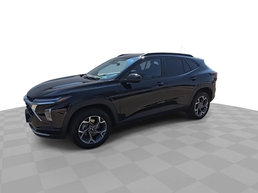 Certified Used 2026 Mosaic Black Metallic Chevrolet LT image 4