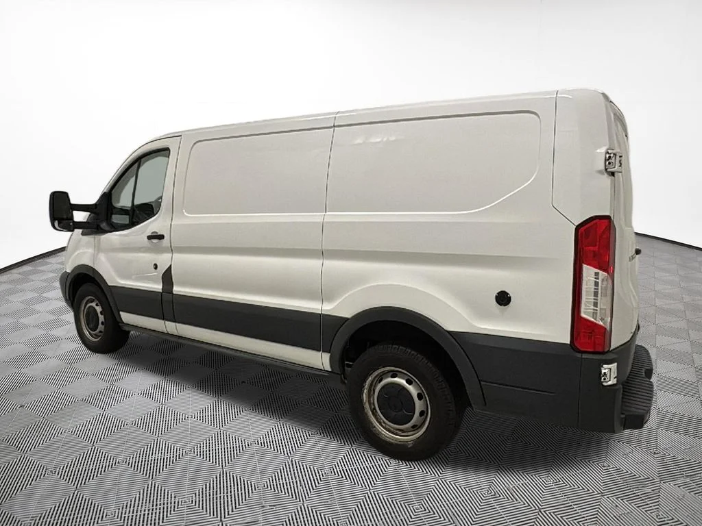 Used 2015 White Ford Base image 11
