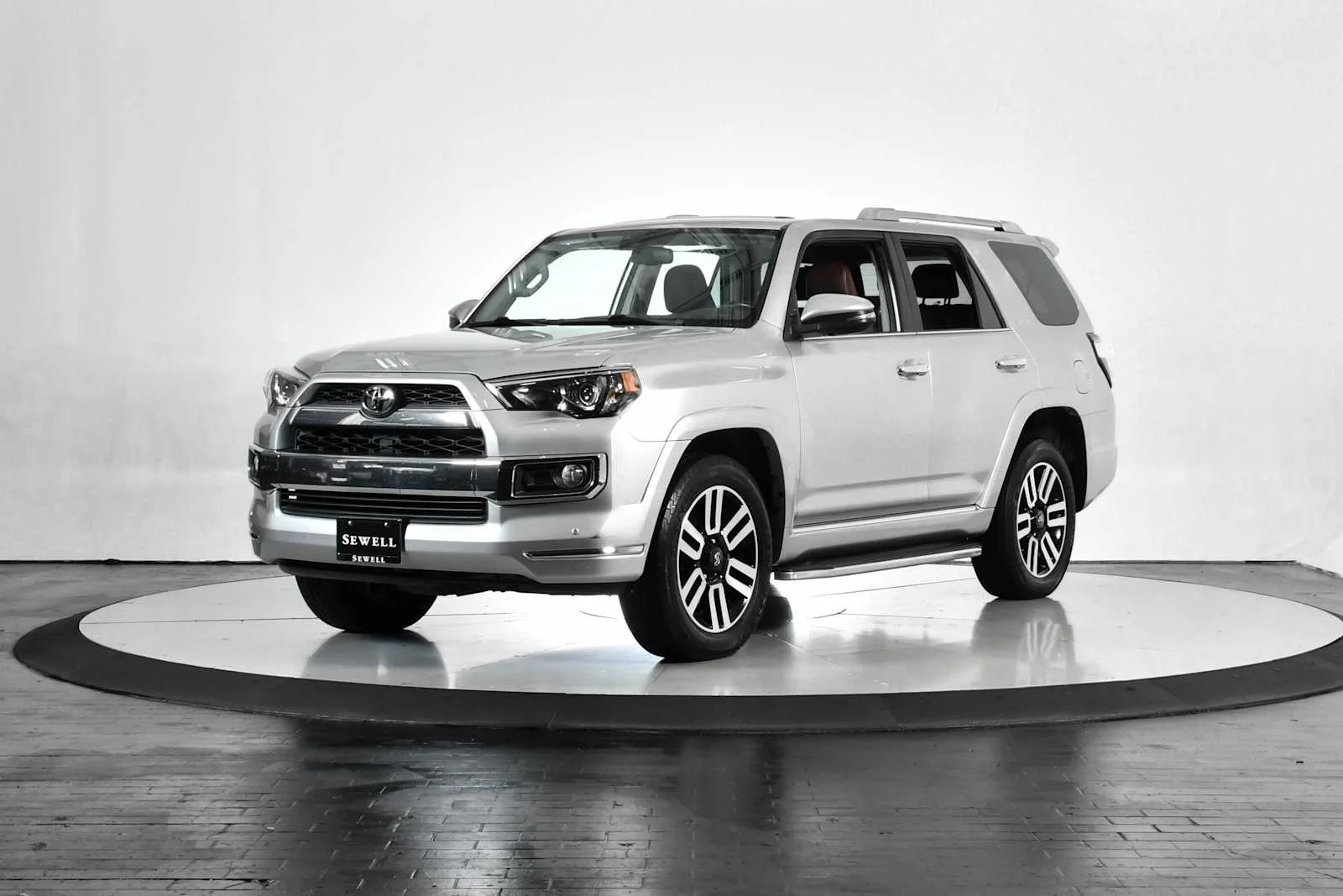 2015 Toyota 4Runner Limited 4x4 V6's photo