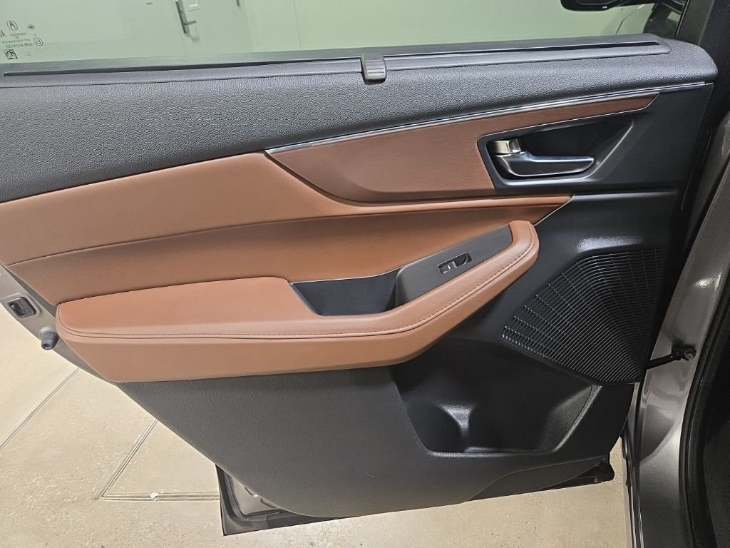 Used 2023 Liquid Carbon Metallic Acura Technology image 27