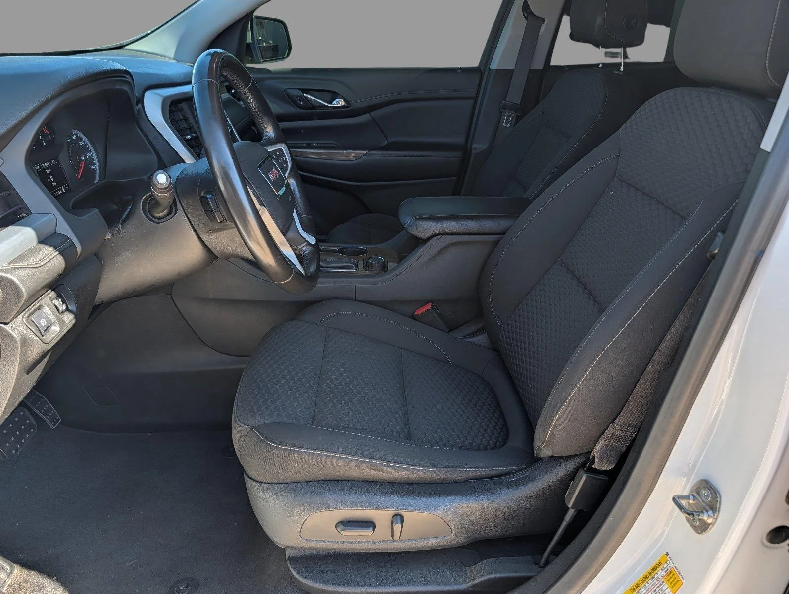 Used 2019 Summit White GMC SLE image 10