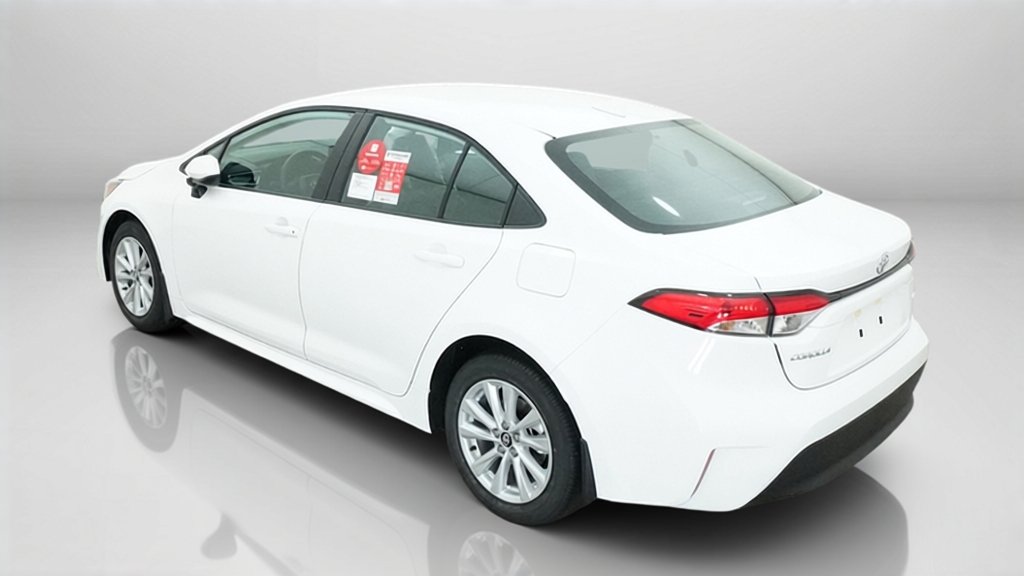 New 2027 Ice Cap Toyota LE image 44
