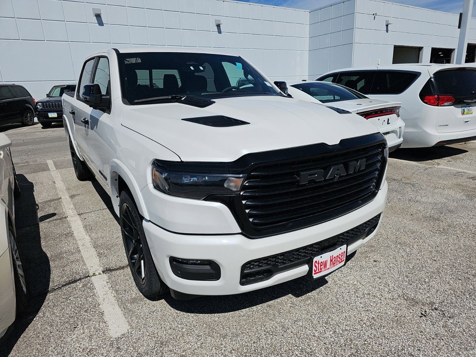 2026 RAM 1500 Laramie - Photo 6