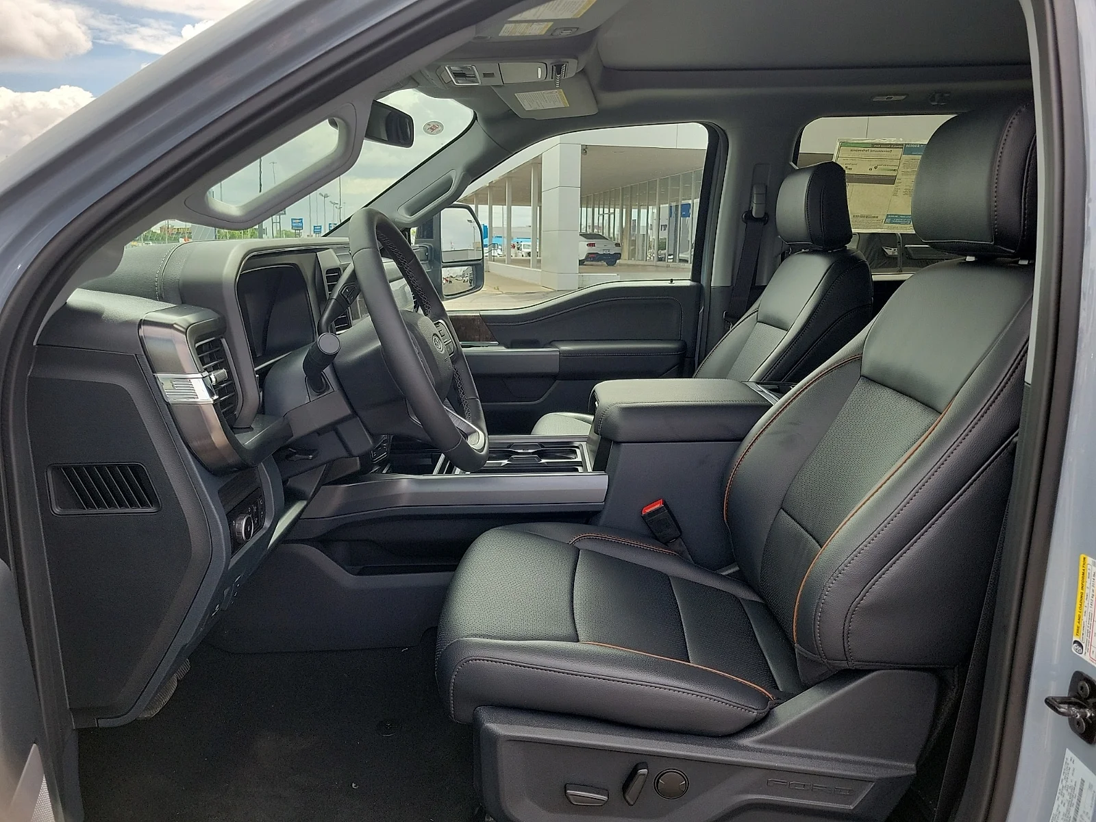 New 2026 Glacier Gray Metallic Tri-Coat Ford F-250&reg; Lariat&reg; image 12