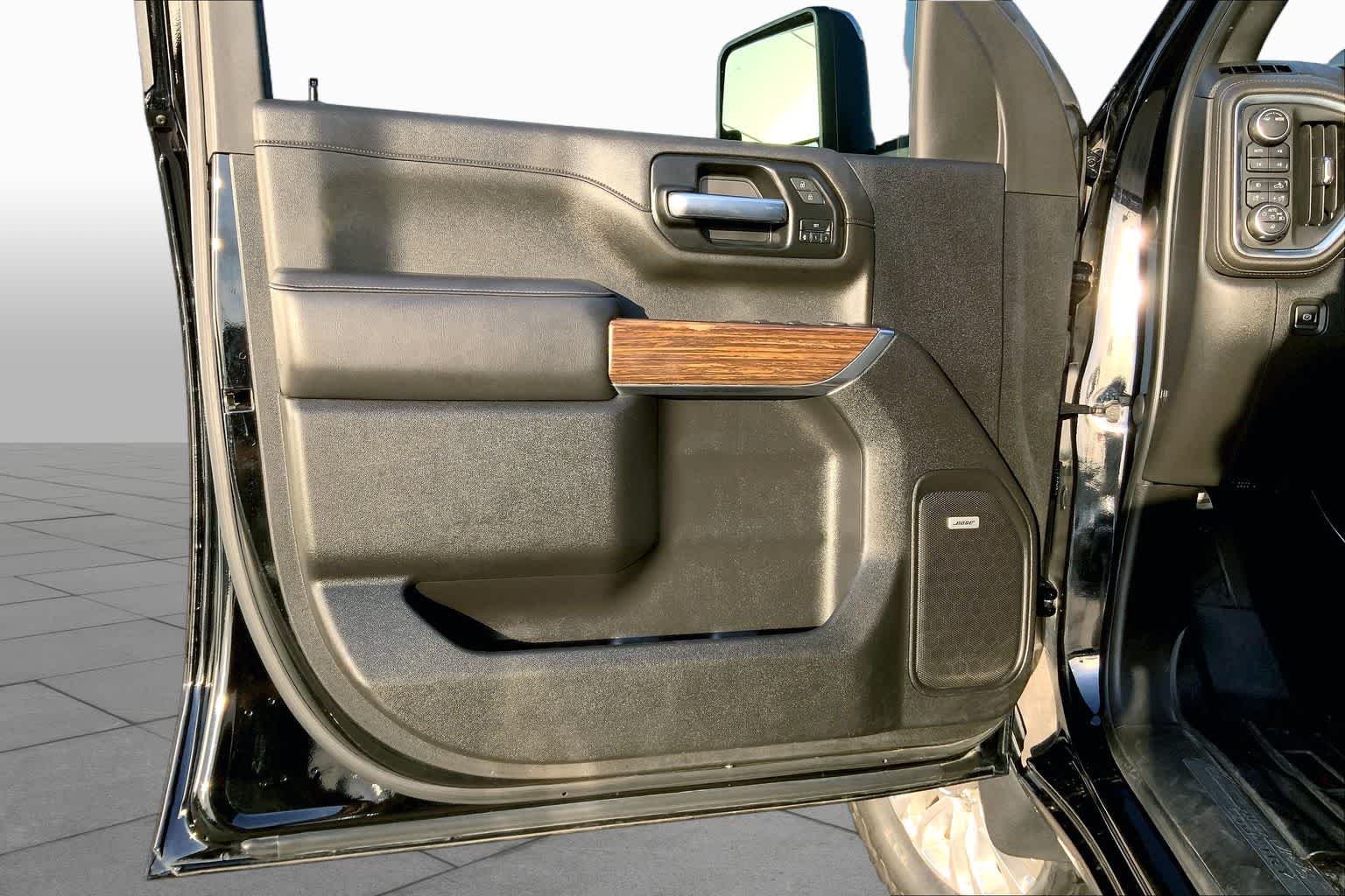Used 2022 Black Chevrolet High Country image 22